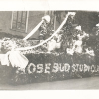 1918 Rose Festival float