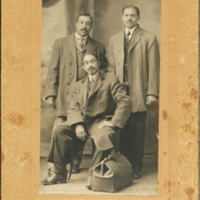 Harry, William and Harry Vincent Rutherford 1895.jpg